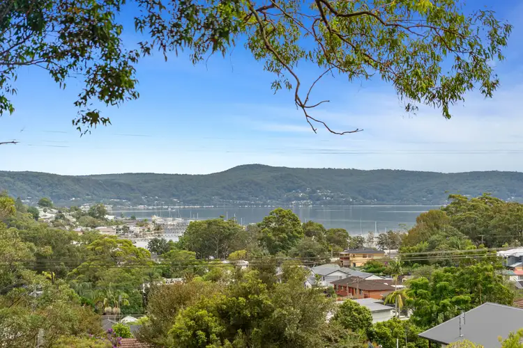 23 Broadwater Drive, Saratoga NSW 2251