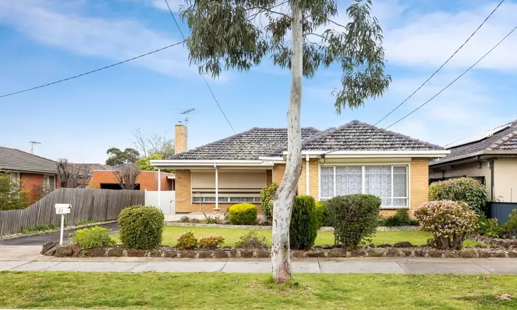 24 Fosters Road, Keilor Park VIC 3042