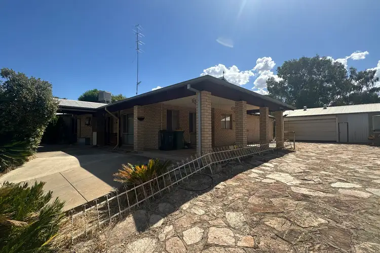 80 Centennial Drive, York WA 6302