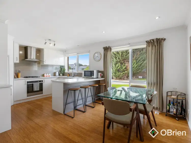 4/32 Clarendon Drive