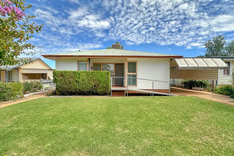 15 Elizabeth Crescent, Cobar NSW 2835