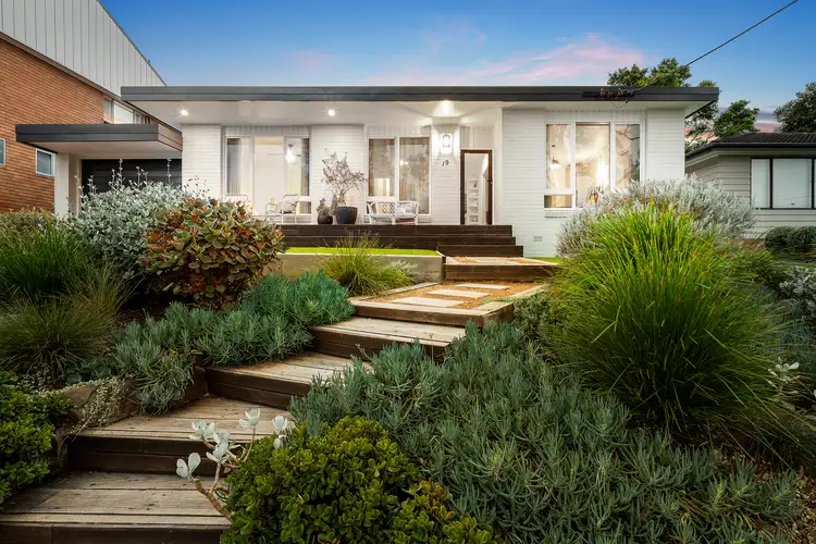Main view of Homely house listing, 19 Amsdale Avenue, Macquarie Hills NSW 2285