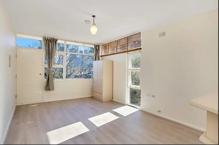Main view of Homely apartment listing, U/1 Spruson Street, Neutral Bay NSW 2089