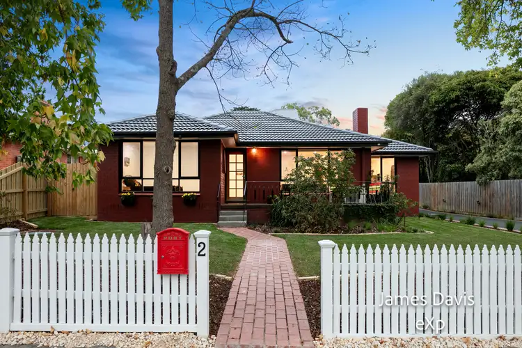 2 Paris Avenue, Croydon South VIC 3136