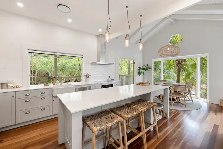 16 Palm Tree Crescent