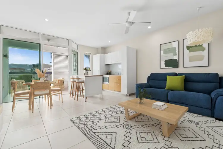 22/201 Lake Street, Cairns North QLD 4870