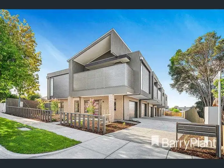 5 Barnsley Close, Lilydale VIC 3140
