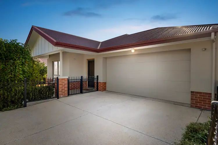 17 Maude Street, Glandore SA 5037