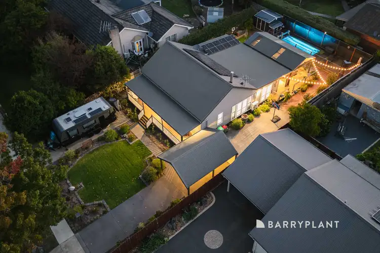 24 Nash Road