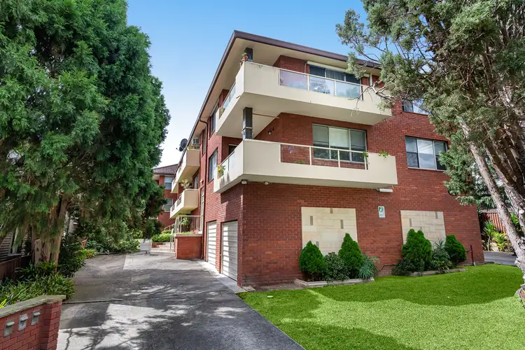 6/6-7 Clio Street