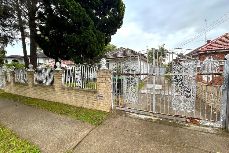 195 John Street