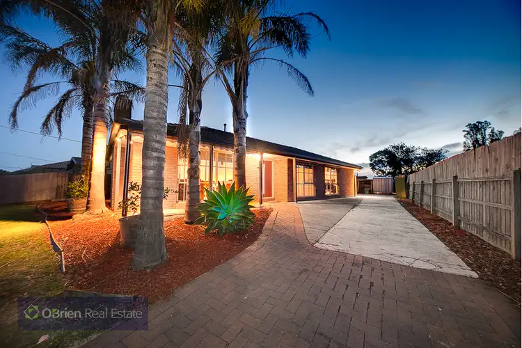 5 Willora Crescent, Cranbourne West VIC 3977