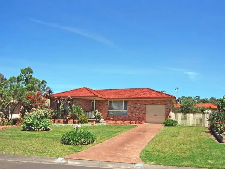 17 Rayleigh Drive, Worrigee NSW 2540
