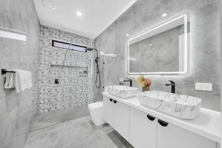 Fifth view of Homely house listing, 20 Paradoxa Drive, Tarneit VIC 3029