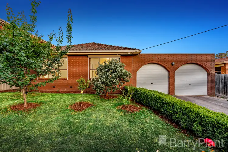 6 Shakespeare Drive
