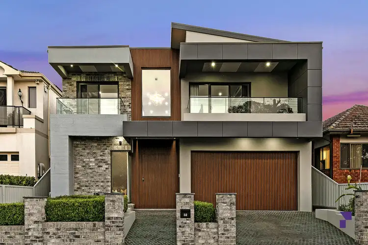 32 Maiden Street, Greenacre NSW 2190