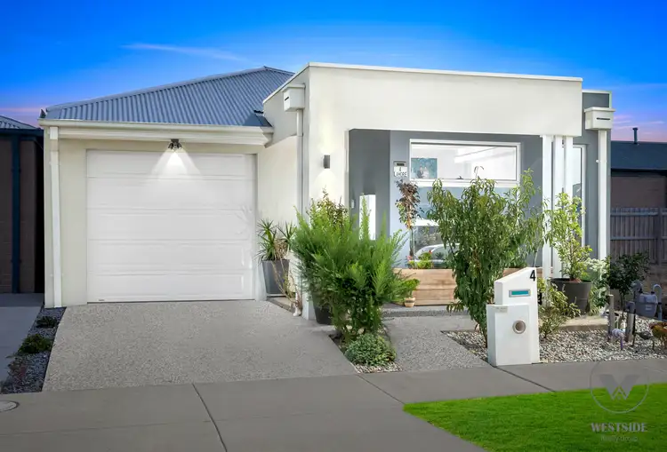 Second view of Homely house listing, 4 Lahore Close, Tarneit VIC 3029