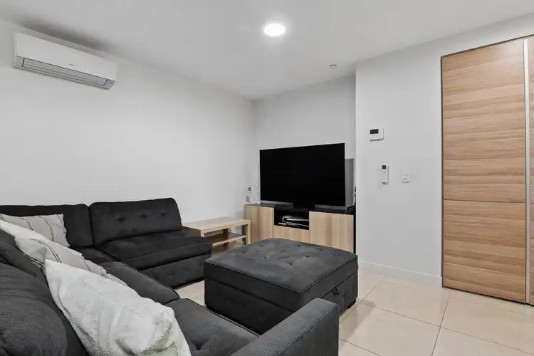 Fourth view of Homely apartment listing, 612/12 Queens Road, Melbourne VIC 3004