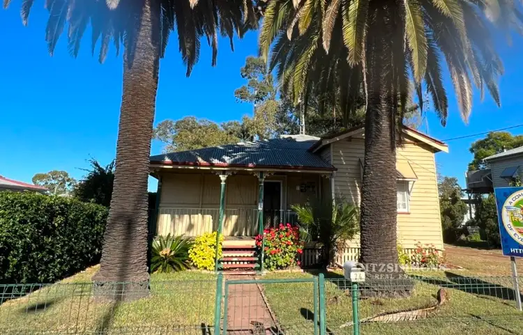 74 Drayton Street, Dalby QLD 4405