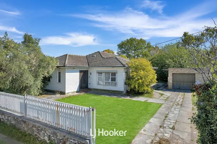 16 Vizard Street
