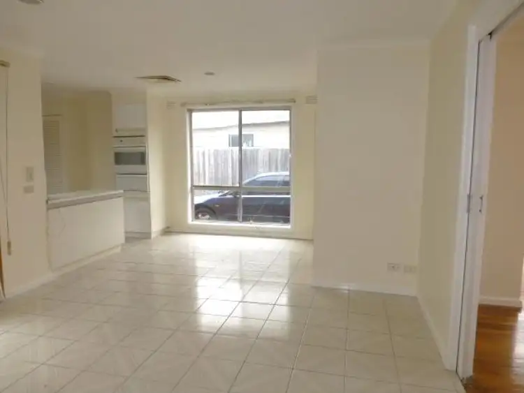 Fifth view of Homely house listing, 9 Parnell Crescent, Gladstone Park VIC 3043