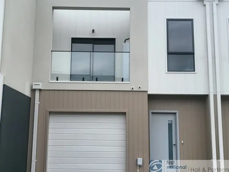 Main view of Homely townhouse listing, 32 Limestone Drive, Berwick VIC 3806