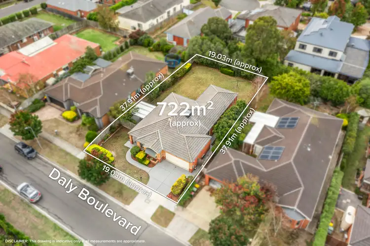 8 Daly Boulevard