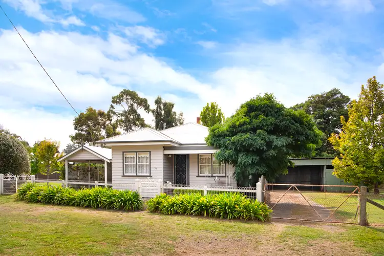 76 Gingell Street, Castlemaine VIC 3450