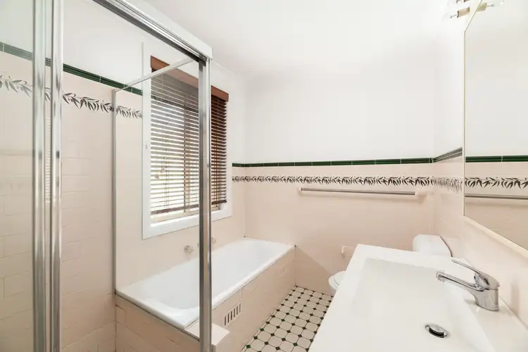 Fifth view of Homely villa listing, 2/72-76 Merton Street, Sutherland NSW 2232