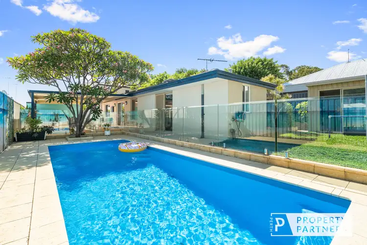 129B Brighton Road, Scarborough WA 6019