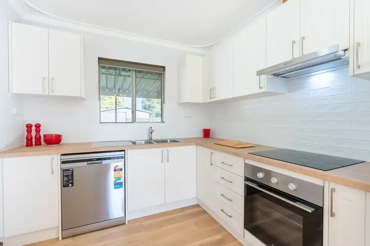 16 Kingdon Street, Mandurah WA 6210
