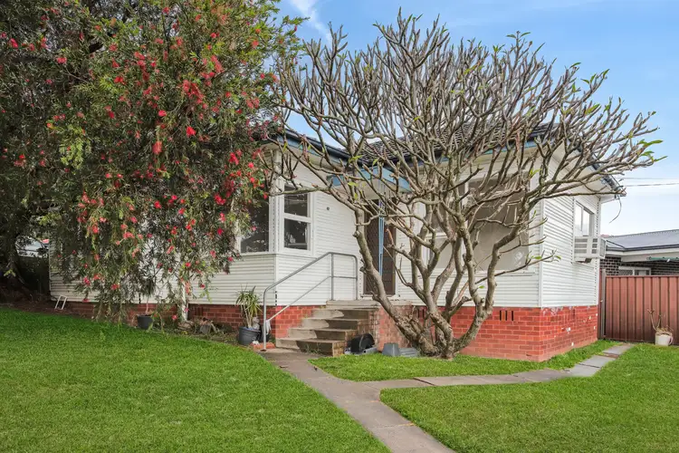 83 Bungaree Road, Toongabbie NSW 2146