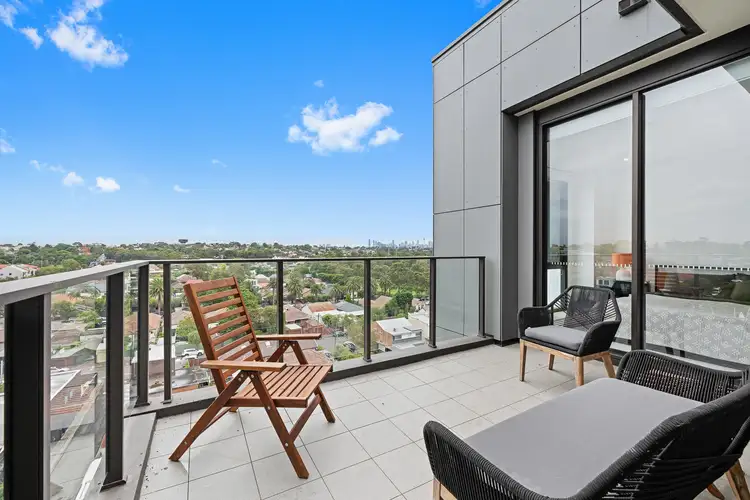 806/18 Lilydale Street