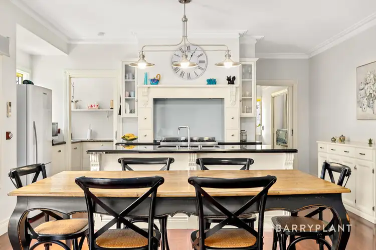 142 Eighth Avenue, Rosebud VIC 3939