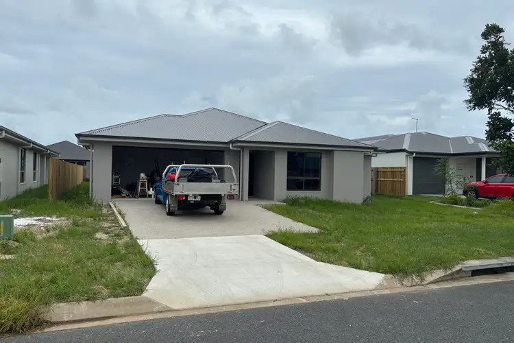 10 Barkeri Court, Rural View QLD 4740