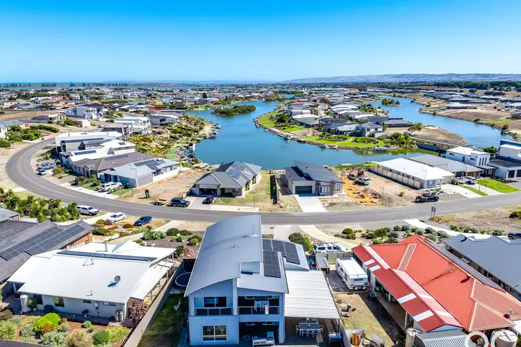 198 Excelsior Parade, Hindmarsh Island SA 5214