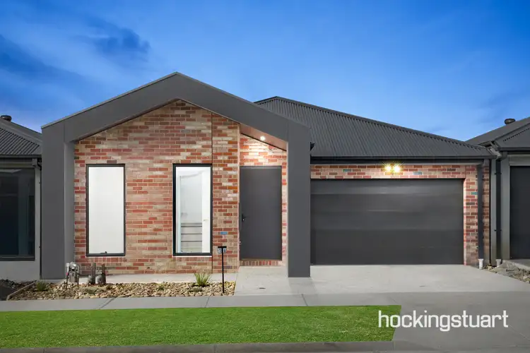 16 Mealie Avenue, Mickleham VIC 3064
