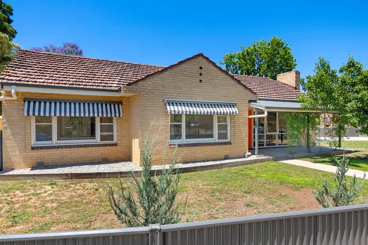10 Pleasant Vale Crescent, Flora Hill VIC 3550