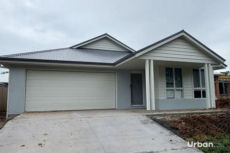 11 Cheetham Crescent, North Rothbury NSW 2335