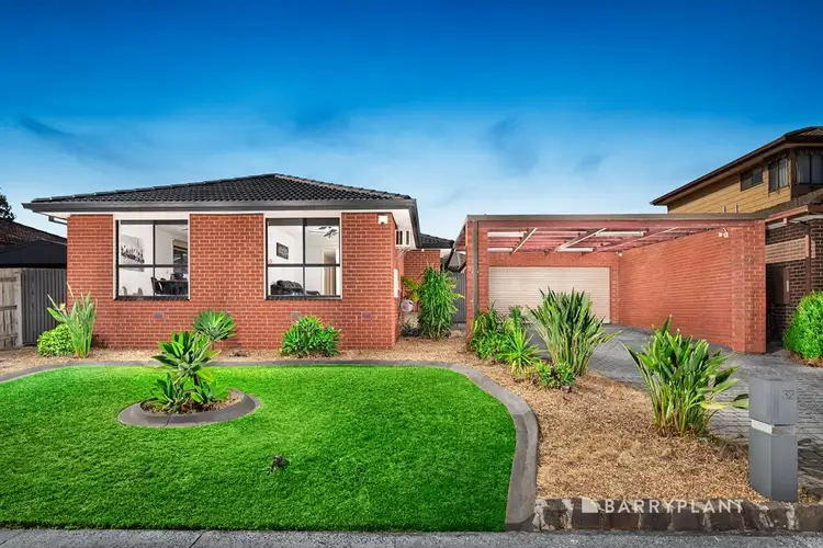 32 Strickland Avenue, Mill Park VIC 3082