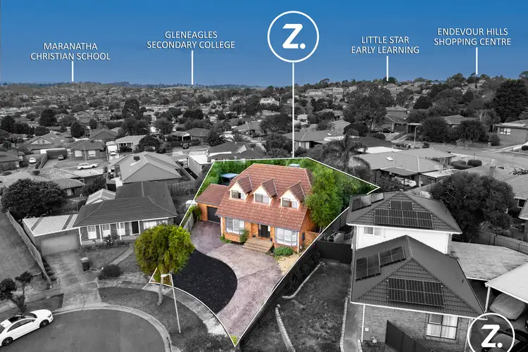 Second view of Homely house listing, 8 Hamilton Close, Endeavour Hills VIC 3802