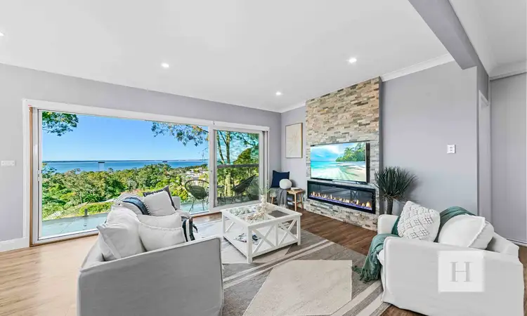 27 Leslie Avenue, Gorokan NSW 2263