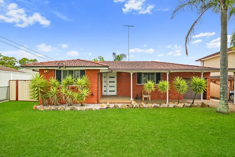 8 Oag Crescent