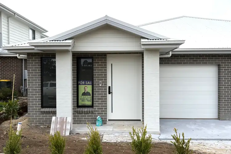 Main view of Homely semi-detached listing, 8/38 Bonneville Boulevard, Goulburn NSW 2580