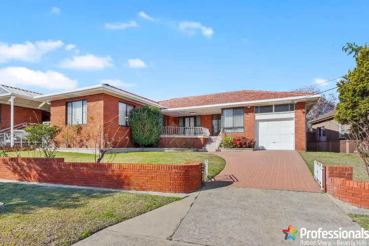 11 Beresford Avenue, Beverly Hills NSW 2209