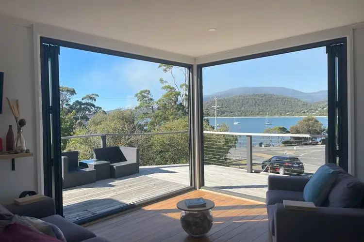 4 Noyes Road, White Beach TAS 7184