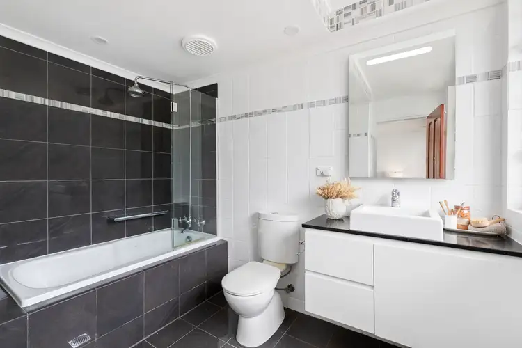 Fifth view of Homely apartment listing, 4/17 Kingsway, Dee Why NSW 2099