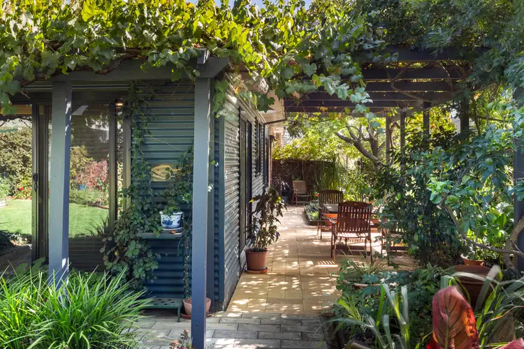 11 Chinnery Avenue
