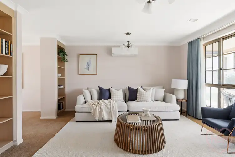 7 McLean Place, Curtin ACT 2605