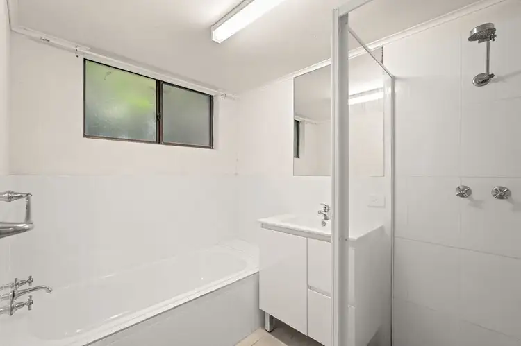 Fourth view of Homely unit listing, 2/144 Faunce Street, Gosford NSW 2250